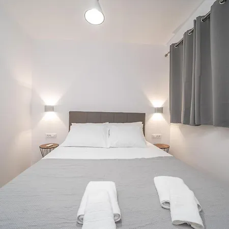 Apartment Mirabilia