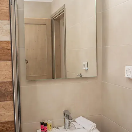 Apartment Mirabilia